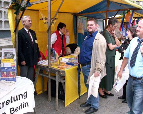 Foto vom Rathaus Wedding, sitz der seniorenvertretung Mitte